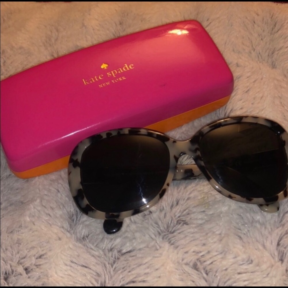 Kate Spade Sunglasses With Case